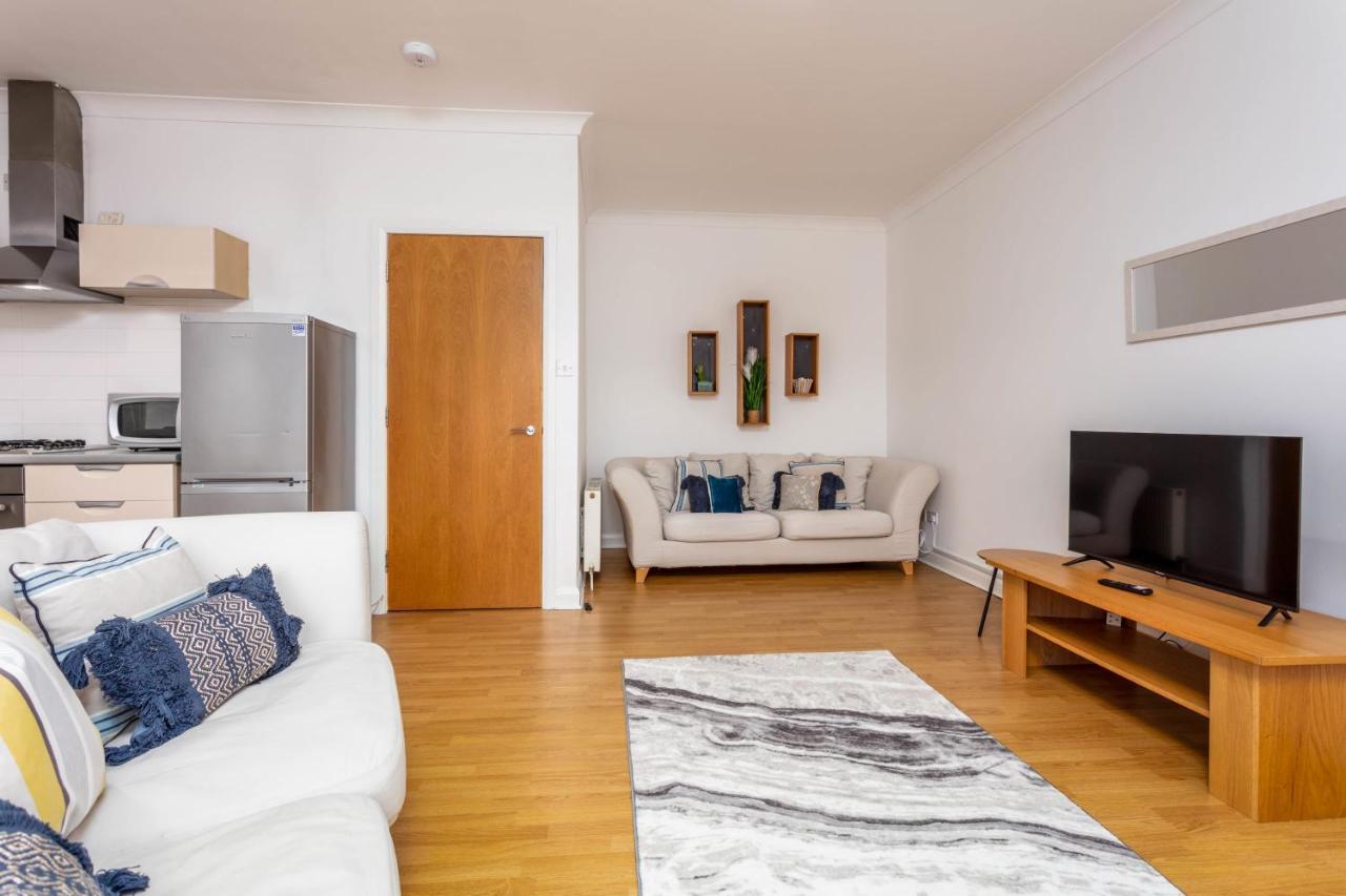 No27 The Barclay - Donnini Apartments Килмарнок Екстериор снимка